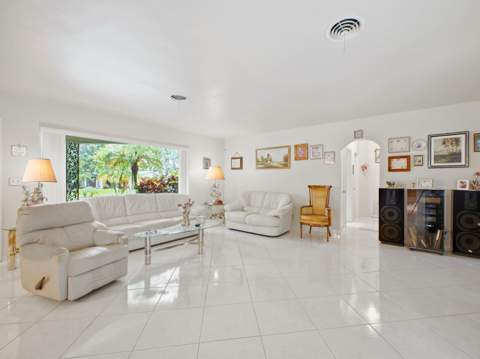 151 SW 8th Avenue, Boca Raton FL - photo 8 of 40