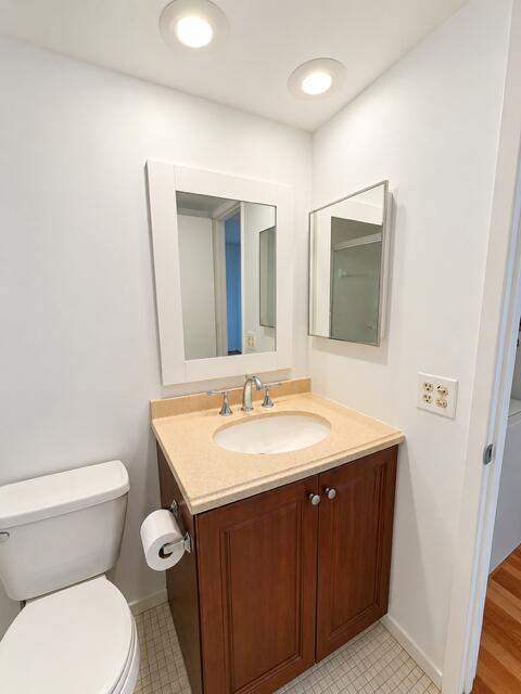 3800 Oaks Clubhouse Drive #Unit 211, Pompano Beach FL - photo 20 of 24