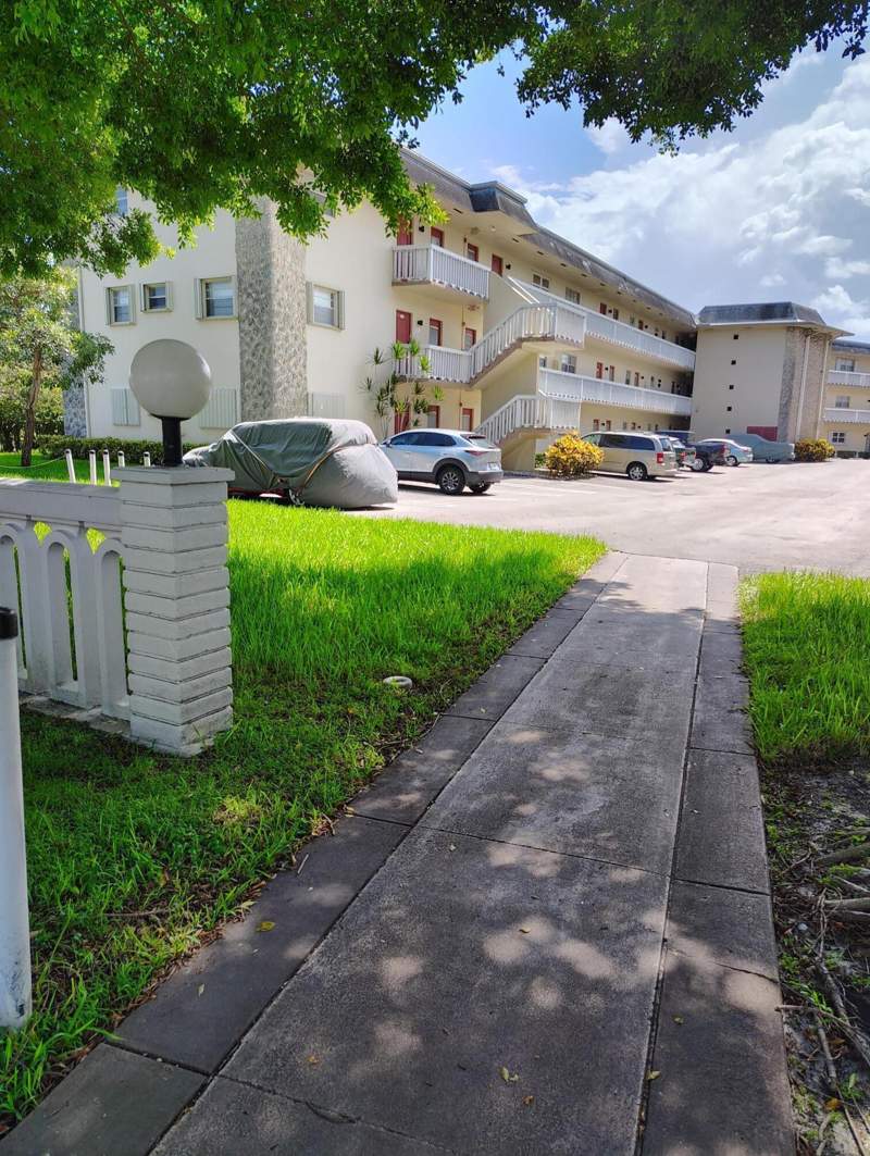 2 bedroom Condominium at 4341 NW 16th Street #Apt 211, Eton Hall Condo, Lauderhill — photo 3