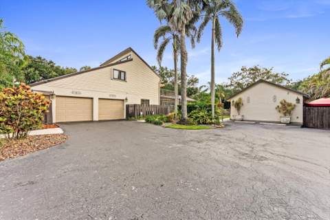 3551 SW 116th Avenue, Davie FL - photo 11 of 92
