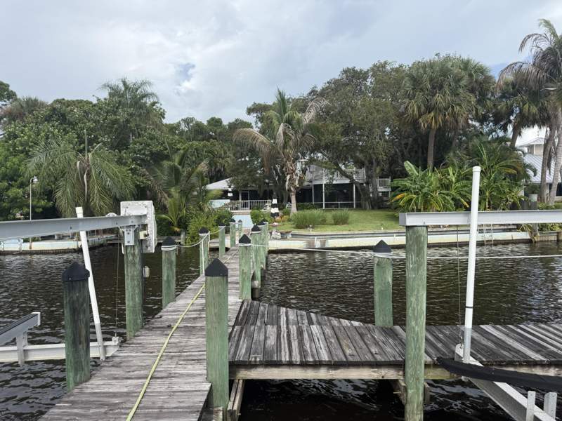 4 bedroom Single Family Residence at 3679 SW Saint Lucie Shores Drive, St Lucie Shores, Palm City — photo 4