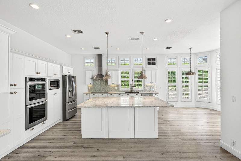 4 bedroom Single Family Residence at 130 Jupiter Key Road, Jupiter Key, Jupiter — photo 5