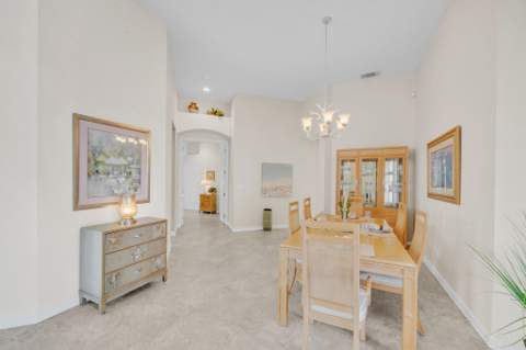 700 SW Lake Charles Circle, Port St. Lucie FL - photo 8 of 51