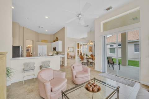 700 SW Lake Charles Circle, Port St. Lucie FL - photo 16 of 51