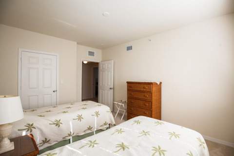 6492 Emerald Dunes Drive #205, West Palm Beach FL - photo 15 of 23