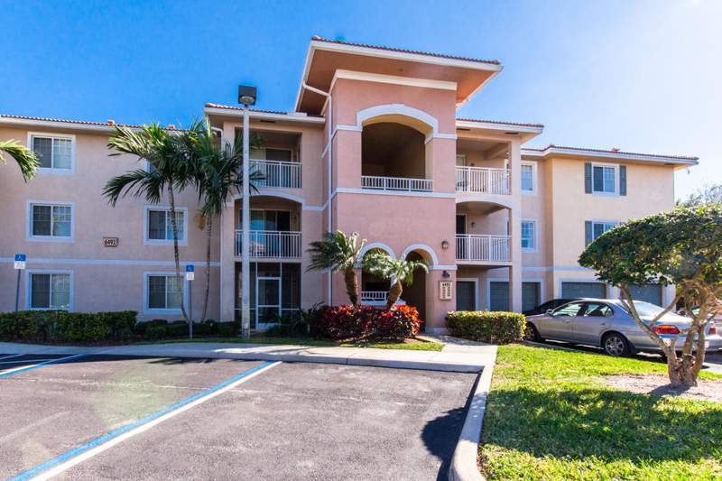 3 bedroom Condominium at 6492 Emerald Dunes Drive #205, Villas At Emerald Dunes Condo, West Palm Beach — photo 2