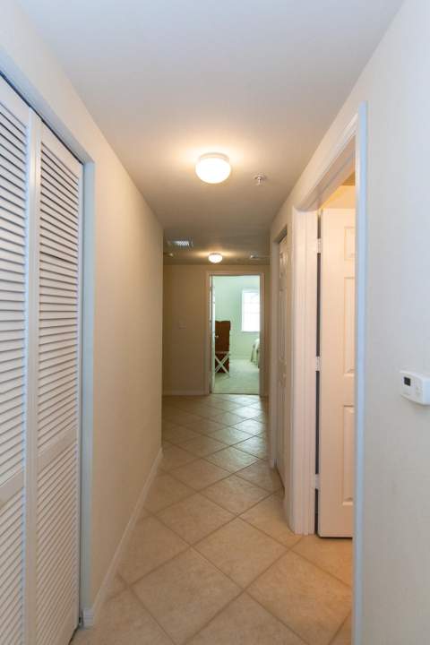 6492 Emerald Dunes Drive #205, West Palm Beach FL - photo 17 of 23
