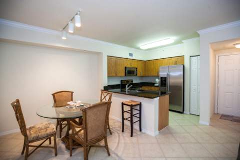 6492 Emerald Dunes Drive #205, West Palm Beach FL - photo 6 of 23