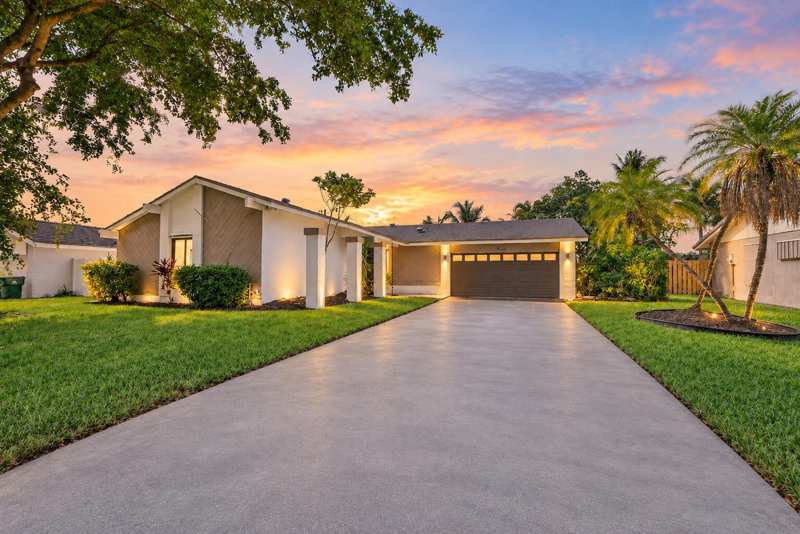 3 bedroom Single Family Residence at 11905 Sailboat Drive, Stonebridge Phase 1, Cooper City — photo 1