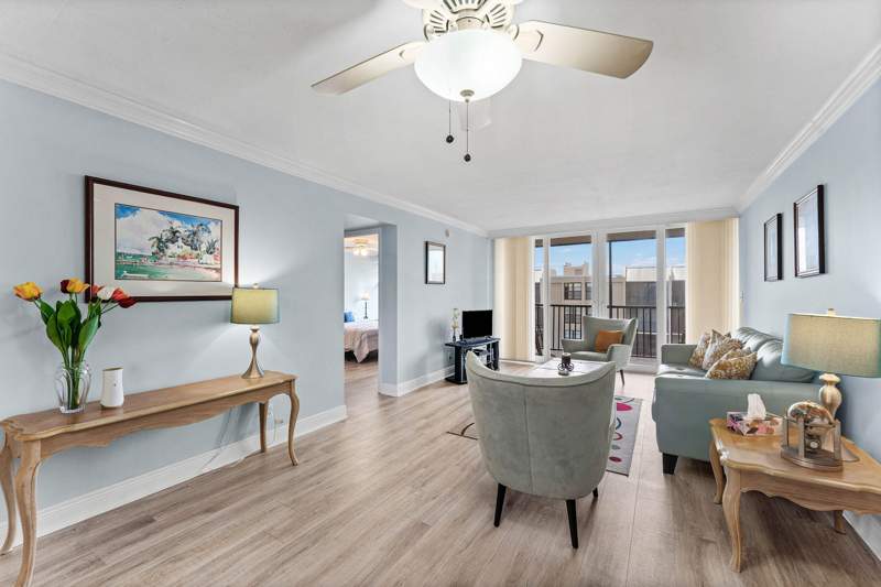 2 bedroom Condominium at 8 N Royal Palm Way #6040, Boca Bayou Condo, Boca Raton — photo 2