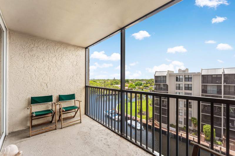 2 bedroom Condominium at 8 N Royal Palm Way #6040, Boca Bayou Condo, Boca Raton — photo 3