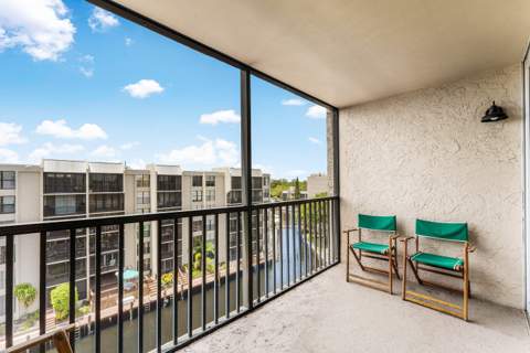 8 N Royal Palm Way #6040, Boca Raton FL - photo 21 of 36