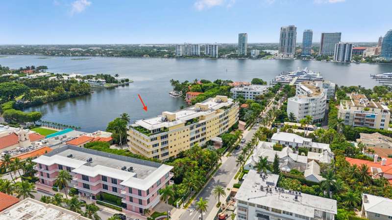 3 bedroom Condominium at 425 Worth Avenue #2F, Villas Inc, Palm Beach — photo 1
