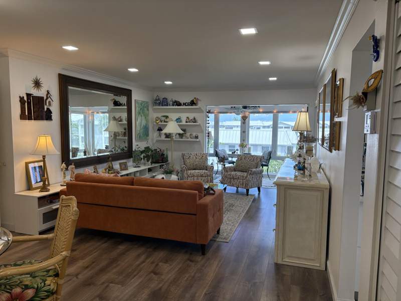 2 bedroom Condominium at 10 Colonial Club Drive #305, Colonial Club Condo Sec 1, Boynton Beach — photo 4