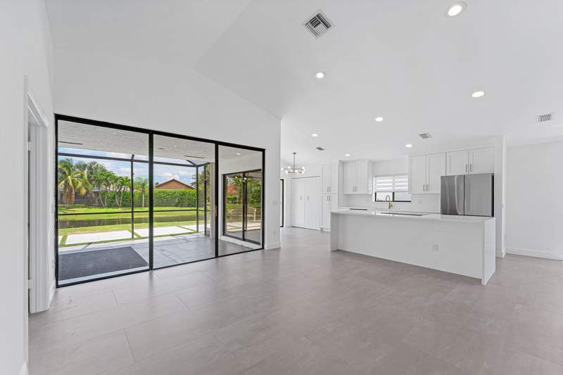 3 bedroom Single Family Residence at 11152 Highland Circle, Boca Woods Country Club Ph 3B, Boca Raton — photo 5