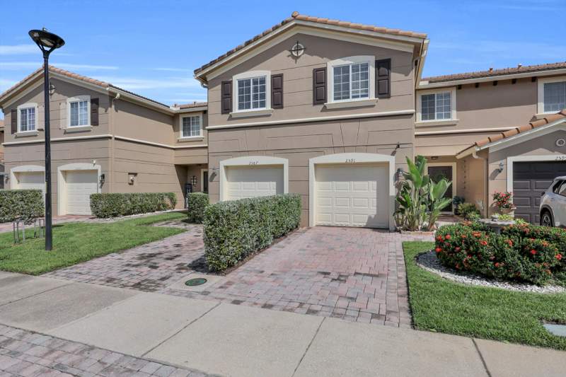 3 bedroom Townhouse at 2591 SW Marshfield Court, Third Replat Of Portofino Isles, Port St. Lucie — photo 3