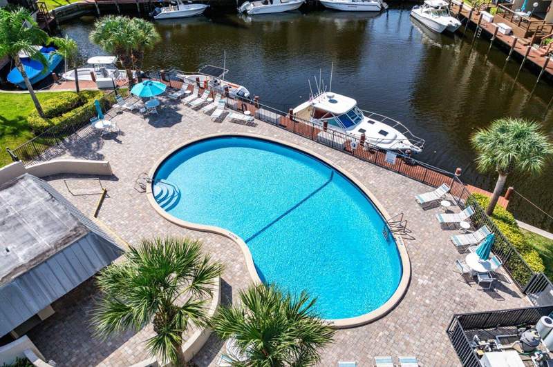 2 bedroom Condominium at 8 N Royal Palm Way #6040, Boca Bayou Condo, Boca Raton — photo 4