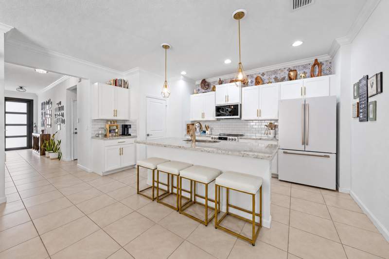 3 bedroom Single Family Residence at 4017 Tomoka Drive, Auburn Park, Lake Worth — photo 3