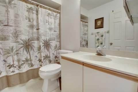 6807 SE Yorktown Drive, Hobe Sound FL - photo 24 of 40