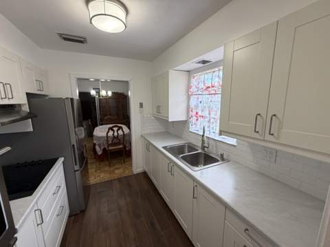 717 SW 2nd Terrace, Dania Beach FL - photo 8 of 34