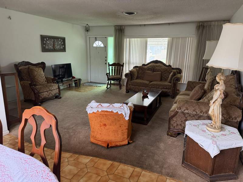4 bedroom Single Family Residence at 717 SW 2nd Terrace, College Homesites, Dania Beach — photo 5