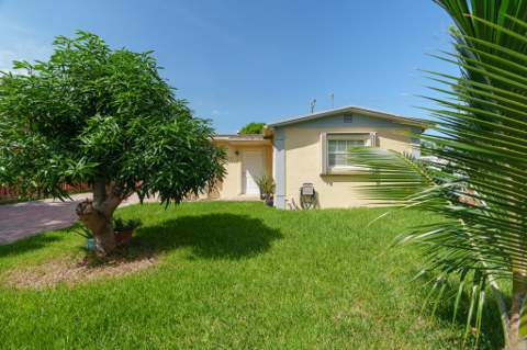 171 NE 28th Court, Boynton Beach FL - photo 14 of 56