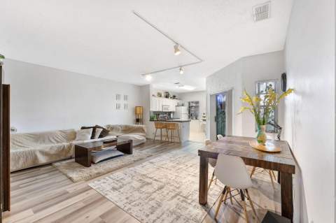 6595 Via Regina, Boca Raton FL - photo 8 of 26
