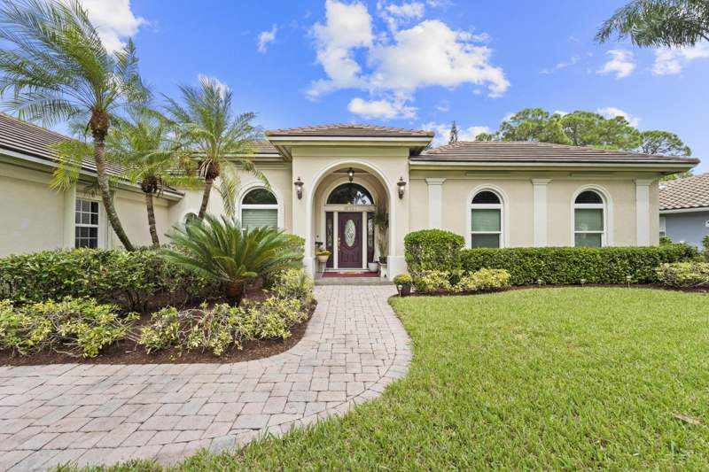 3 bedroom Single Family Residence at 1716 SW Mockingbird Drive, Country Club Pointe, Port St. Lucie — photo 4
