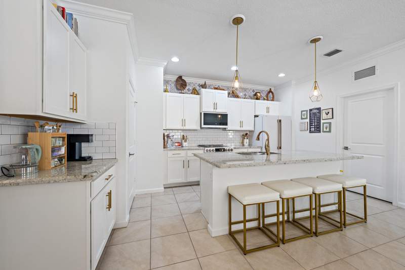 3 bedroom Single Family Residence at 4017 Tomoka Drive, Auburn Park, Lake Worth — photo 5
