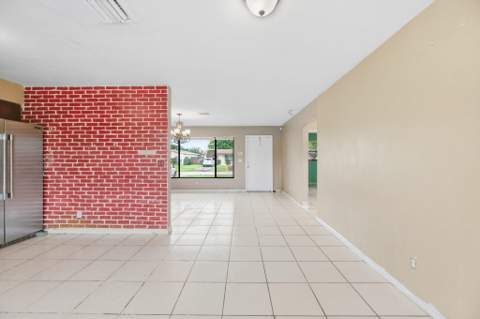 6540 Grant Court, Hollywood FL - photo 13 of 30