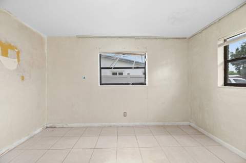 6540 Grant Court, Hollywood FL - photo 17 of 30