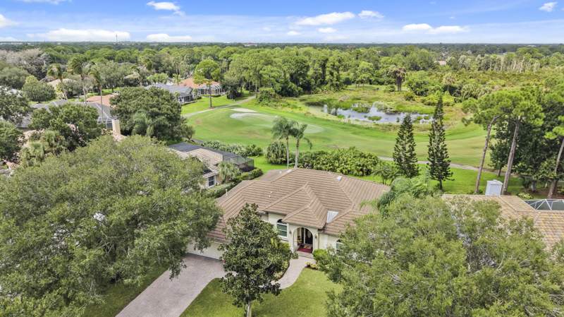 3 bedroom Single Family Residence at 1716 SW Mockingbird Drive, Country Club Pointe, Port St. Lucie — photo 2