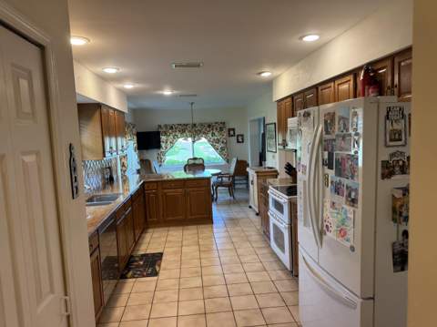 10548 Greentrail Drive, Boynton Beach FL - photo 11 of 29