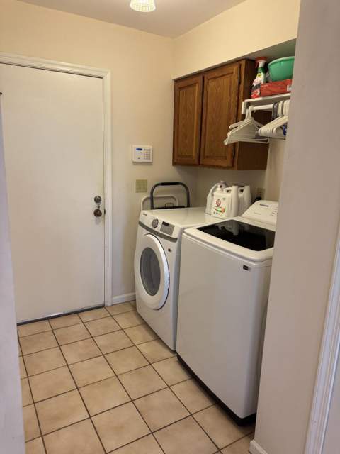 10548 Greentrail Drive, Boynton Beach FL - photo 12 of 29