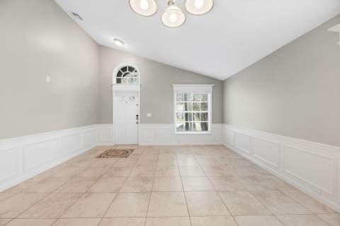 9823 N Grand Duke Circle, Tamarac FL - photo 7 of 49