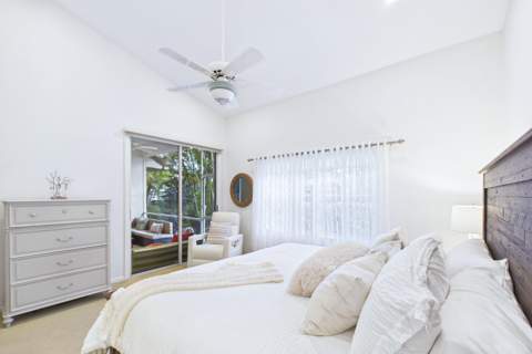 412 Coral Cove Drive, North Palm Beach FL - photo 7 of 40