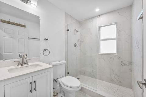 124 Mayfield Road #W, Lantana FL - photo 17 of 40