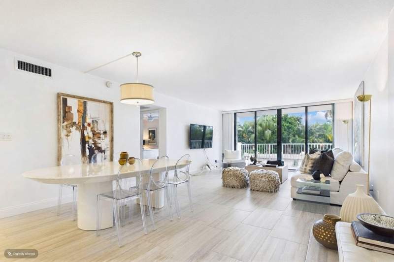 1 bedroom Condominium at 2860 S Ocean Boulevard #209, La Palma Condo, Palm Beach — photo 2