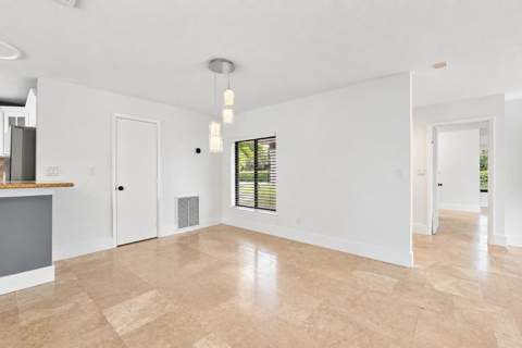 11905 Sailboat Drive, Cooper City FL - photo 7 of 50
