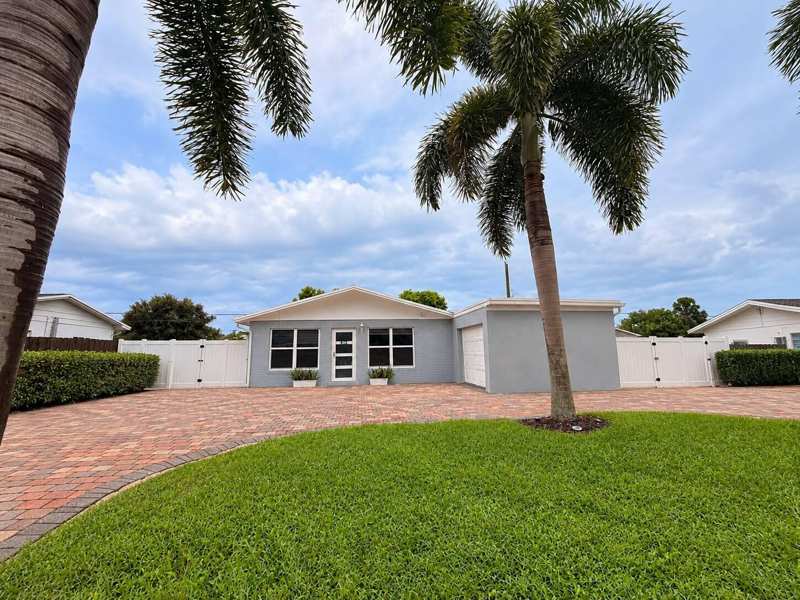 5 bedroom Single Family Residence at 872 Harth Drive, Dillman Heights 1, West Palm Beach — photo 1
