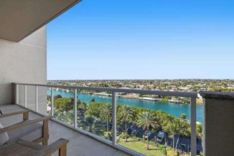 1063 Hillsboro Mile #807, Hillsboro Beach FL - photo 12 of 63