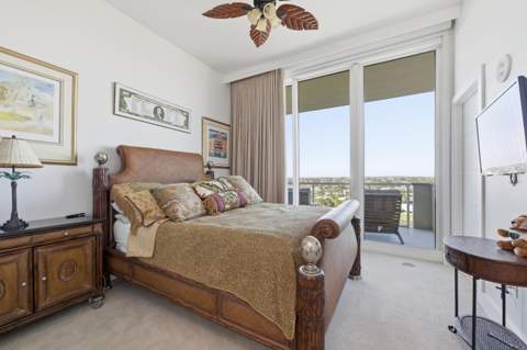 1063 Hillsboro Mile #807, Hillsboro Beach FL - photo 21 of 63