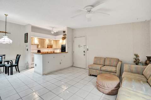9414 S Belfort Circle #215, Tamarac FL - photo 9 of 24