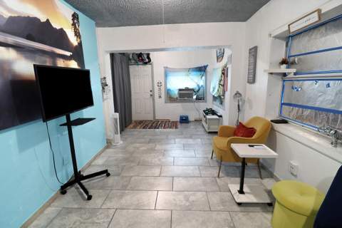 207 SW 4th Street, Deerfield Beach FL - photo 8 of 23