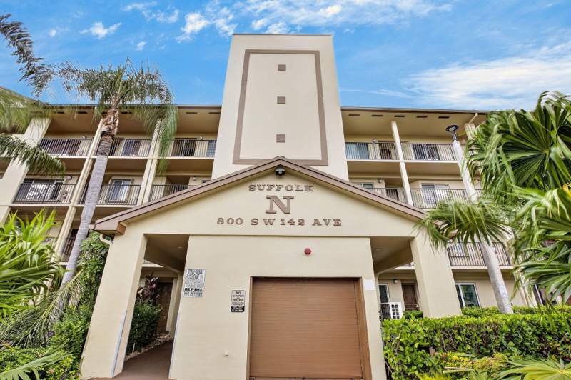1 bedroom Condominium at 800 SW 142nd Avenue #411N, Suffolk At Century Village, Pembroke Pines — photo 5