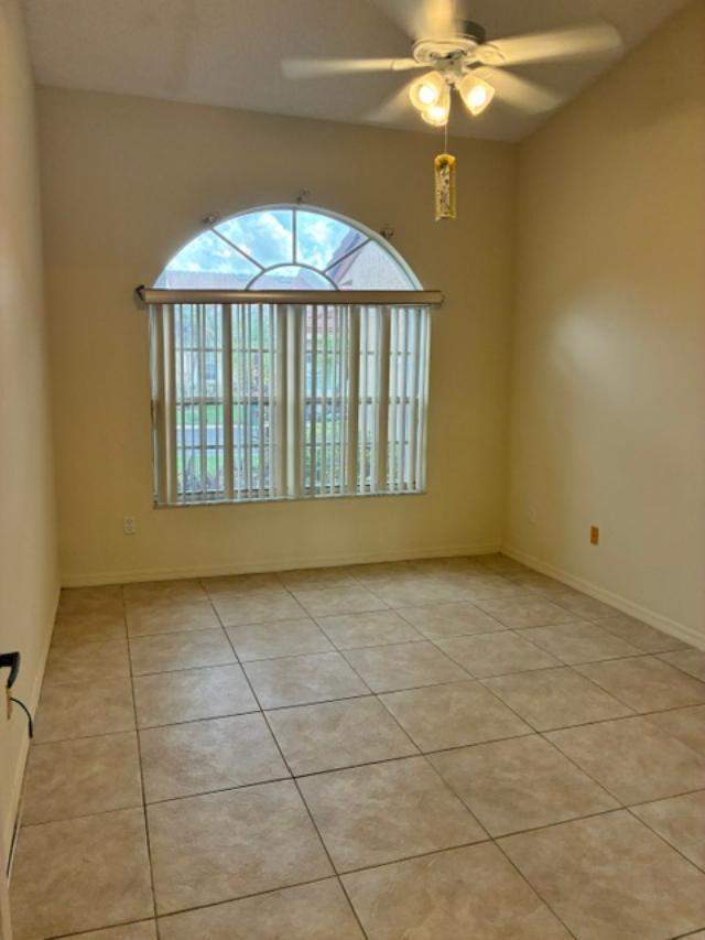 2 bedroom Villa at 9919 Malvern Drive, Malvern, Tamarac — photo 4
