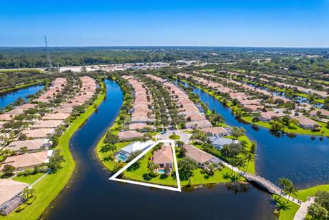 8397 Rosalie Lane, Wellington FL - photo 6 of 59