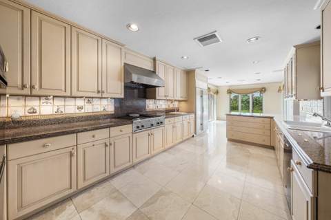 11 N Hidden Harbour Drive, Gulf Stream FL - photo 12 of 23