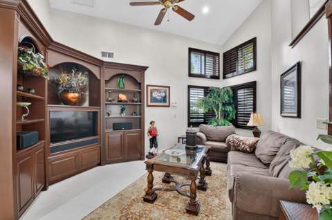 6761 Woodbridge Drive, Boca Raton FL - photo 8 of 55