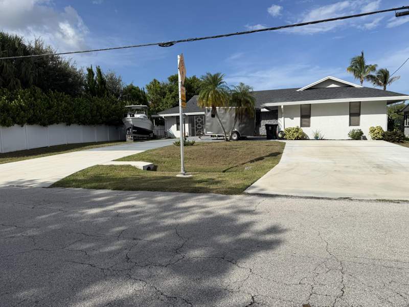 3 bedroom Single Family Residence at 1219 SE Coral Reef Street, Port St Lucie Section 3, Port St. Lucie — photo 2